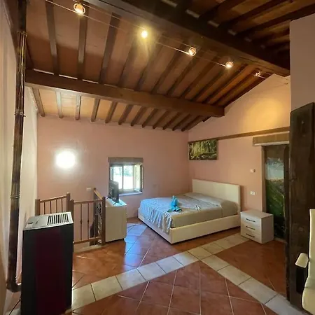 Patina Di Sotto Сasa de vacaciones LʼOpaco